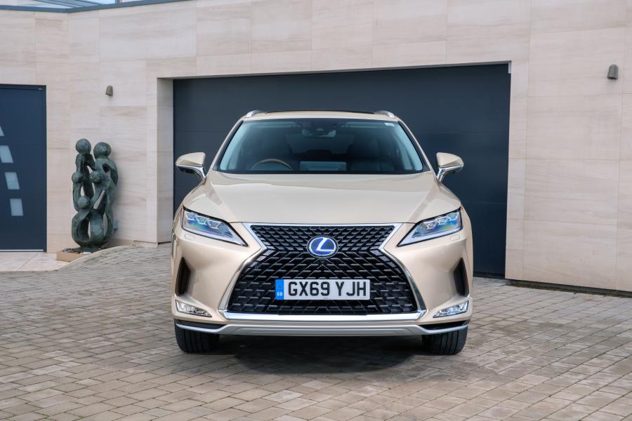  Lexus RX450hL 2019 года  (UK) (фото 14 из 40)